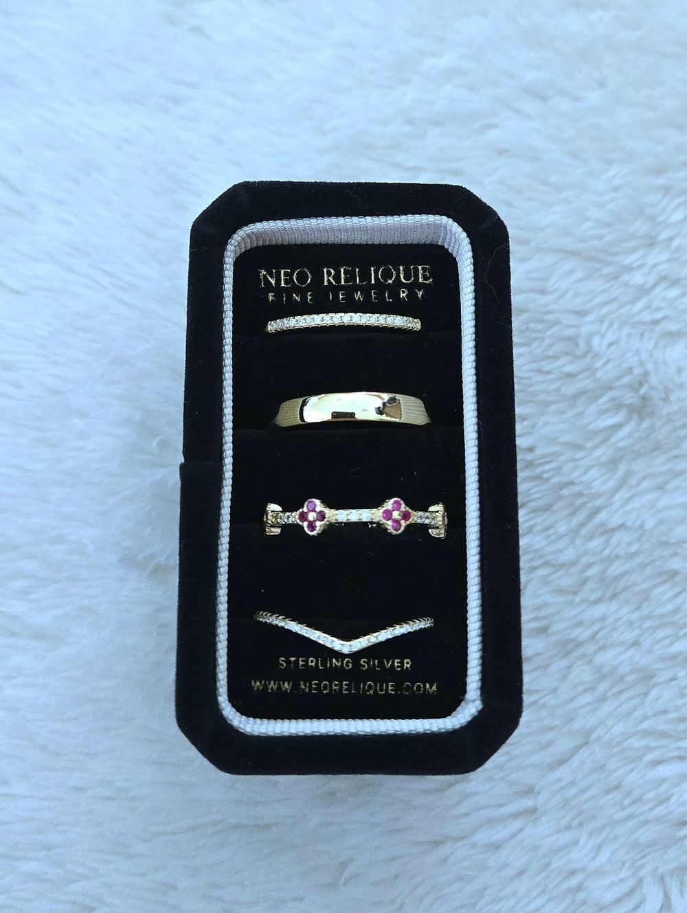 Neo Relique Set of Four4️⃣ Gold💛 Rings💍 - NIB